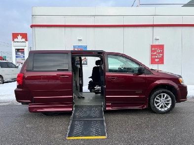 2017 Dodge Grand Caravan SXT WHEELCHAIR VAN-POWER RAMP-62KMS Image# 1