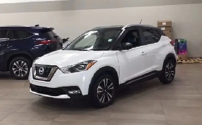 2020 Nissan Kicks SR  Leather  CarPlay  Cam  Alloys  Tinted