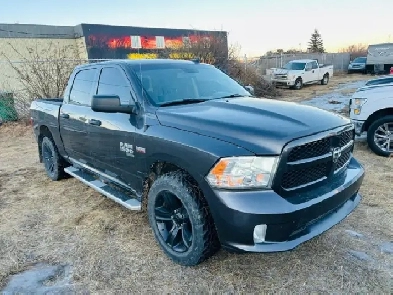 2020 Ram 1500 Classic Express 4x4 Crew Cab 5'7' Box Image# 1
