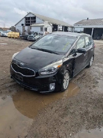 2014 Kia Rondo EX Image# 1