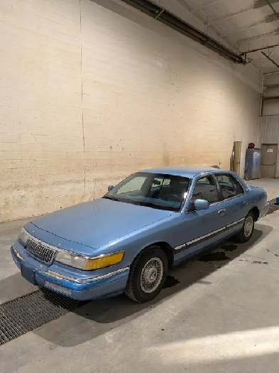 1993 Mercury Grand Marquis Image# 1