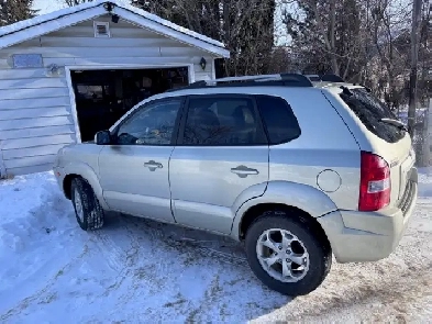 2009 Hyundai Tucson Limited - AWD Image# 1