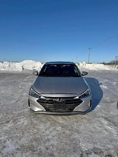 2019 Hyundai Elantra Essential Image# 1