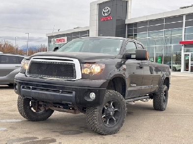 2013 Toyota Tundra SR5 SIDE STEPS  REAR CAMERA  CRUISE CONTROL