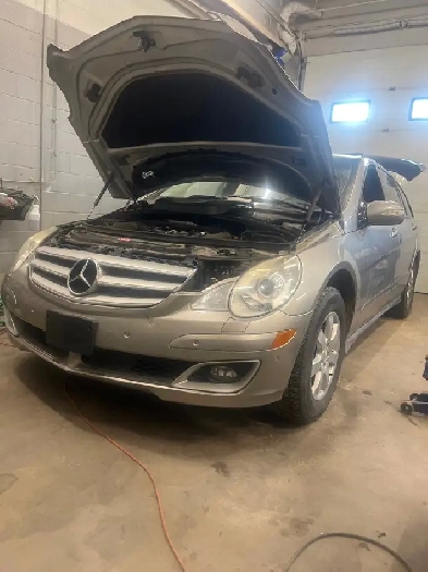 2006 M350 Awd loaded 156 Kms rust free clean clean Image# 1