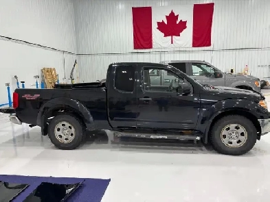 2011 Nissan frontier Image# 1
