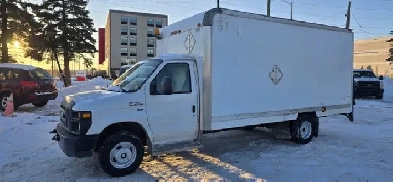 2011 Ford Econoline Commercial Cutaway 16 Foot - Lift Gate! Image# 1