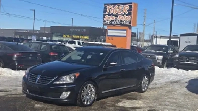 2012 Hyundai Equus SIGNATURE, 2 SETS OF TIRES, WELL MAINTAINED, Image# 1