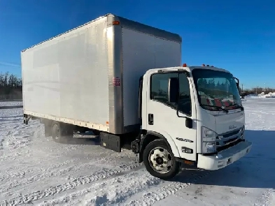 2018 Isuzu NRR 20ft van body w/lift gate Image# 1