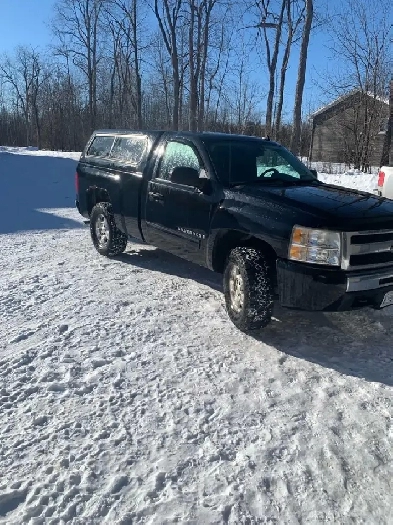 2009 Silverado 4x4 Image# 1