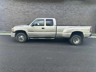 2004 GMC Sierra 3500 Image# 1