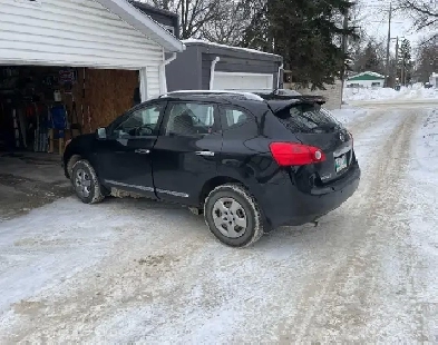Nissan Rogue S 2013