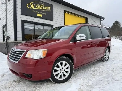 2008 Chrysler Town & Country Touring Image# 1