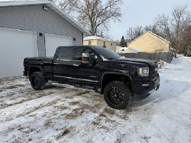 2017 GMC Sierra 6.2 Denali Image# 1