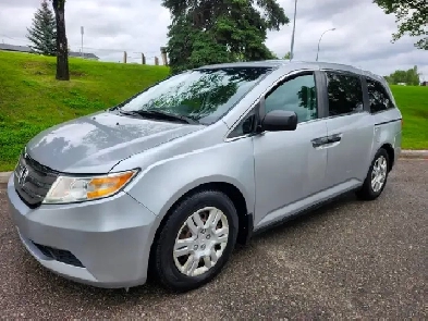 2011 Honda Odyssey LX with remote start compare 2 sienna caravan