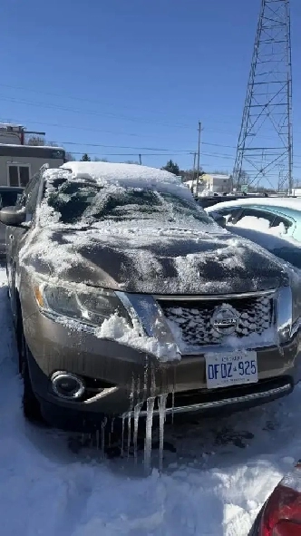 2014 Nissan Pathfinder SL. AS-IS SALE Image# 1