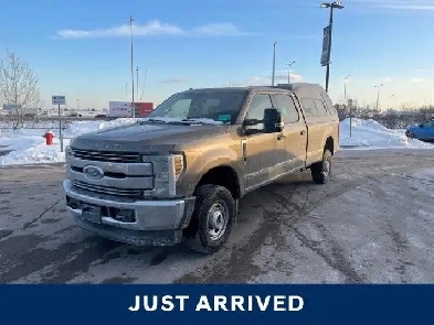 2019 Ford Super Duty F-350 SRW XLT Crew Cab | 8 foot box | 6.7L Image# 1