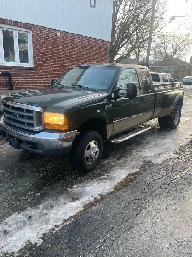 Ford F350 superduty power stroke 7.3 litre diesel 4x4 turbo Image# 1