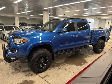 2017 Toyota Tacoma SR5 Double Cab Image# 1