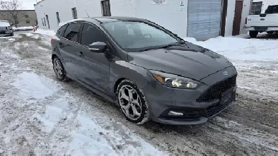 2015 Ford Focus ST- LOW KMS- ORIGINAL CONDITION- CERTIFIED Image# 1