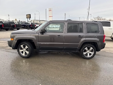 2017 Jeep Patriot High Altitude SUNROOF / BLUETOOTH / A C / LEAT Image# 1