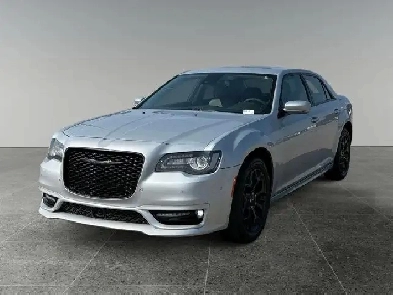2023 Chrysler 300 300 Touring L Image# 1