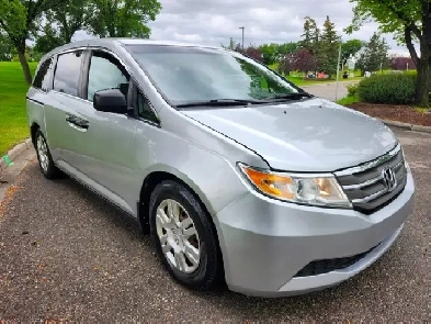 2011 Honda Odyssey LX with remote start similar2 sienna caravan Image# 1