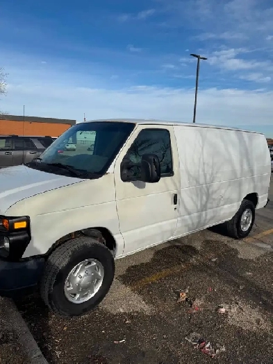 FORD E 250 VAN Image# 1