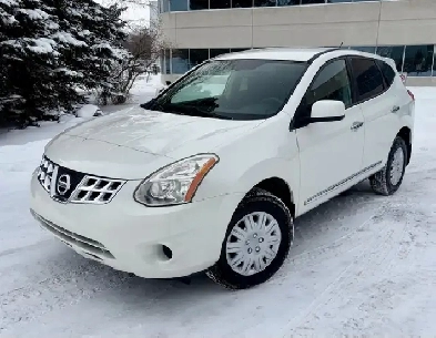 2013 Nissan Rogue SV Image# 1