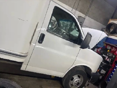 2015 GMC 3500 Image# 1