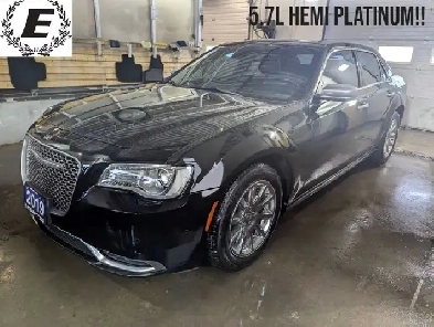2019 Chrysler 300 C PLATINUM EDITION WITH LEATHER! Image# 1