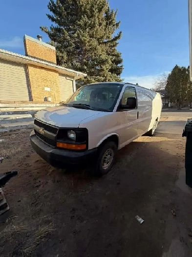 2007 Chevrolet Express 3500 Cargo Image# 1