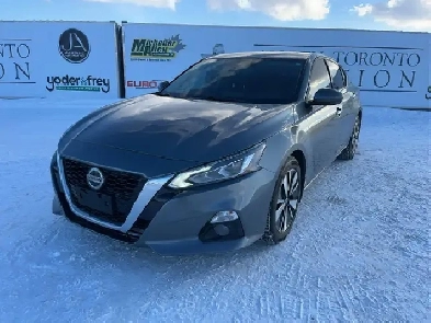 2019 Nissan Altima SV Image# 1