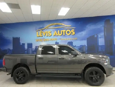 RAM 1500 CLASSIC 2021 EXPRESS NIGHT EDITION SIEGES   VOLANT CHAU Image# 1