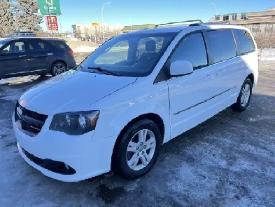2017 Dodge Grand Caravan Crew Plus Image# 1
