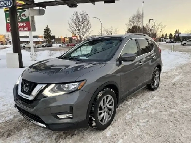 2020 Nissan Rogue SV Image# 1