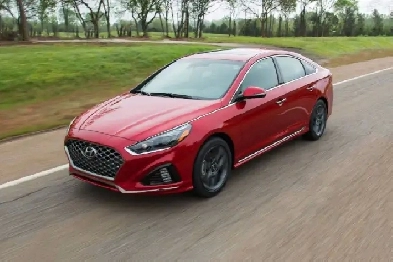 2018 Hyundai Sonata Sport | Leather | Sunroof | CarPlay | Revers Image# 1