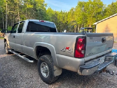 2003 Chev  Silverado 3500 Duramax Image# 1