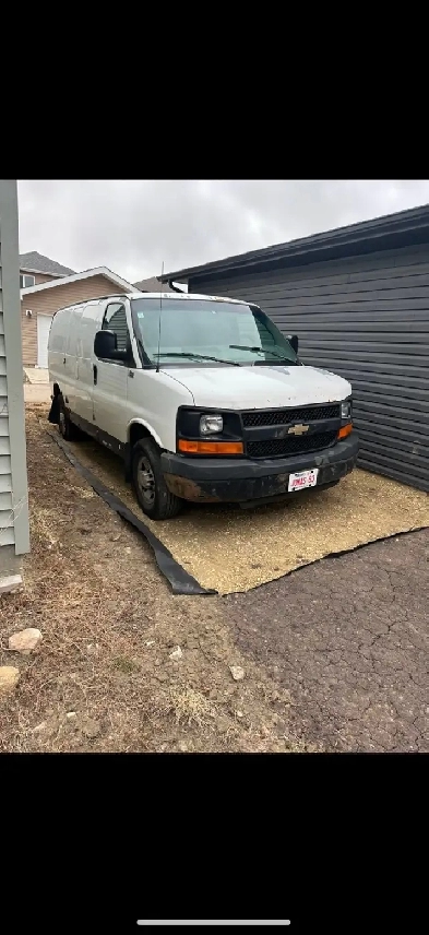 2007 work van V8 3500 Image# 1