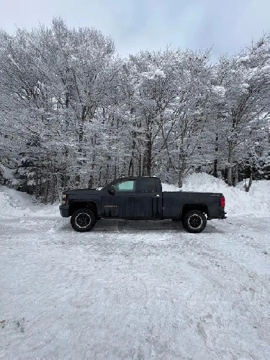 Looking for a back rack for me Silverado Image# 1