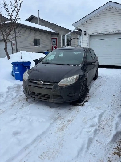 2014 Ford Focus SE Beater Image# 1