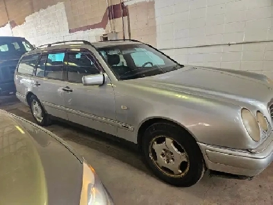 2001 Mercedes e320 Wagon 4-matic Image# 1