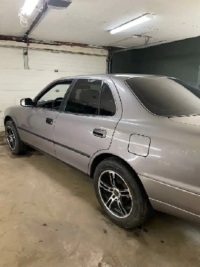 1996 Toyota Camry Dx (Survivor with Experience) 303,000k $3400 Image# 1