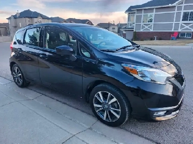 2017 Versa Note SL 1.6 Liter better than Fit Civic Golf Yaris Image# 1