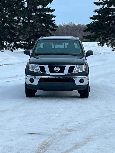 Nissan Frontier 4x4 Image# 1