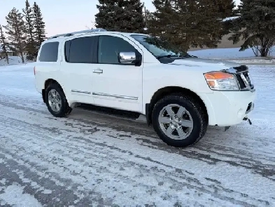 2011 Nissan Armada Platinum Pkg / ALL LUXURY OPTIONS Image# 1