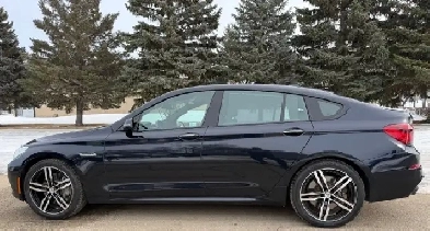 2015 BMW GRAN TURISMO 550i xDrive 4dr Hatchback AWD Image# 1