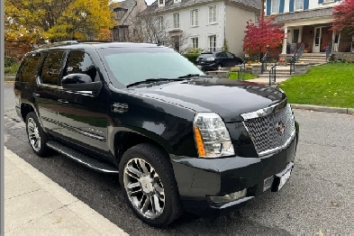 LUXURY CADILLAC ESCALADE SUV 2012 LEATHER 22' RIMS NAV SAFETIED! Image# 1