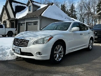 Infiniti m37x Image# 1