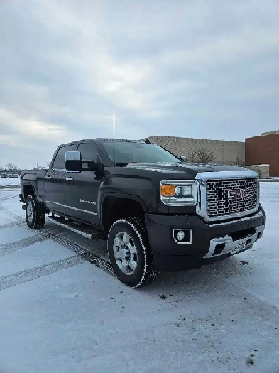 HD PICKUP TRUCK Image# 1